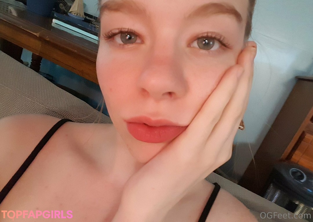 Foto desnuda filtrada de OnlyFans de Sativaskies #71 Foto desnuda filtrada de OnlyFans de Sativaskies #71