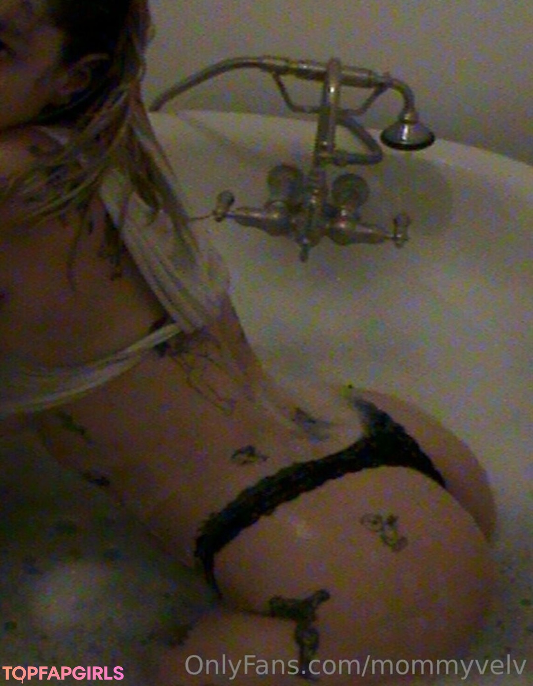 Foto desnuda filtrada de OnlyFans de Velvetears #32 Foto desnuda filtrada de OnlyFans de Velvetears #32