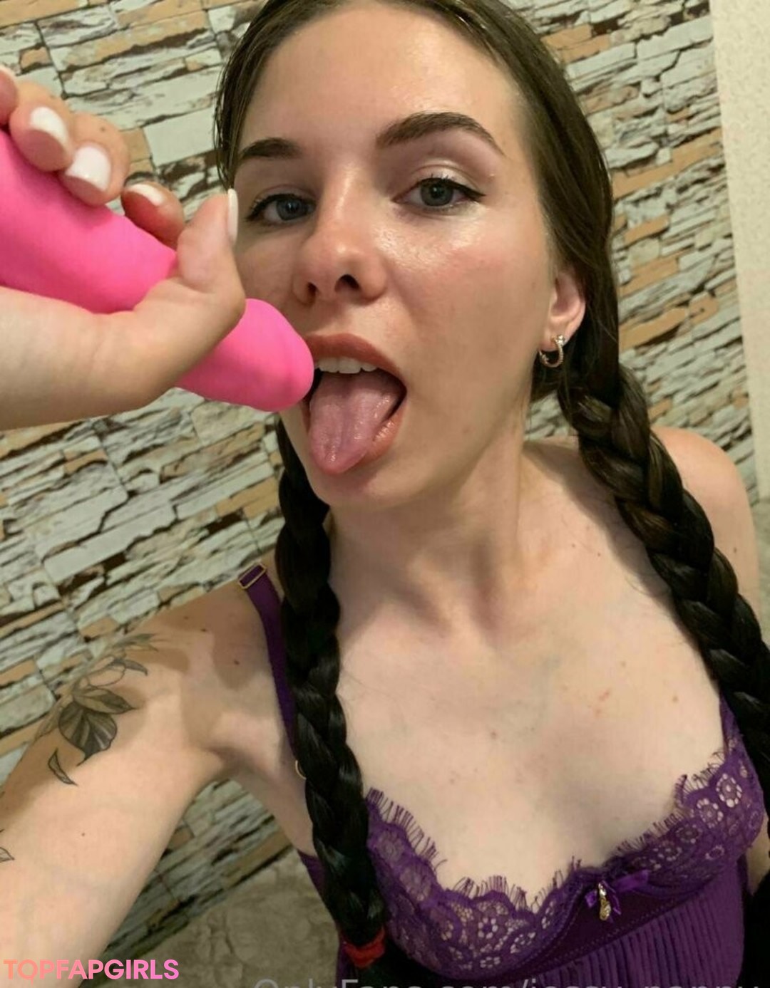 Foto desnuda filtrada de OnlyFans de Jessynanny #102 Foto desnuda filtrada de OnlyFans de Jessynanny #102