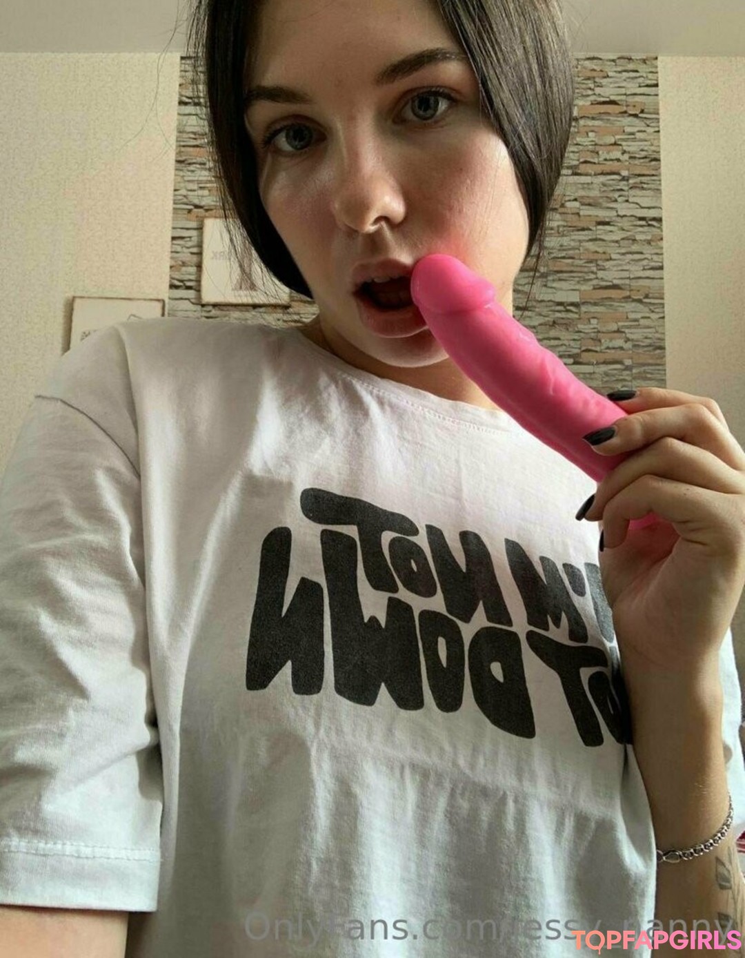 Foto desnuda filtrada de OnlyFans de Jessynanny #177 Foto desnuda filtrada de OnlyFans de Jessynanny #177