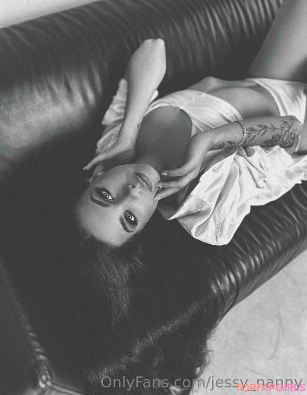 Foto desnuda filtrada de OnlyFans de Jessynanny #241 Foto desnuda filtrada de OnlyFans de Jessynanny #241