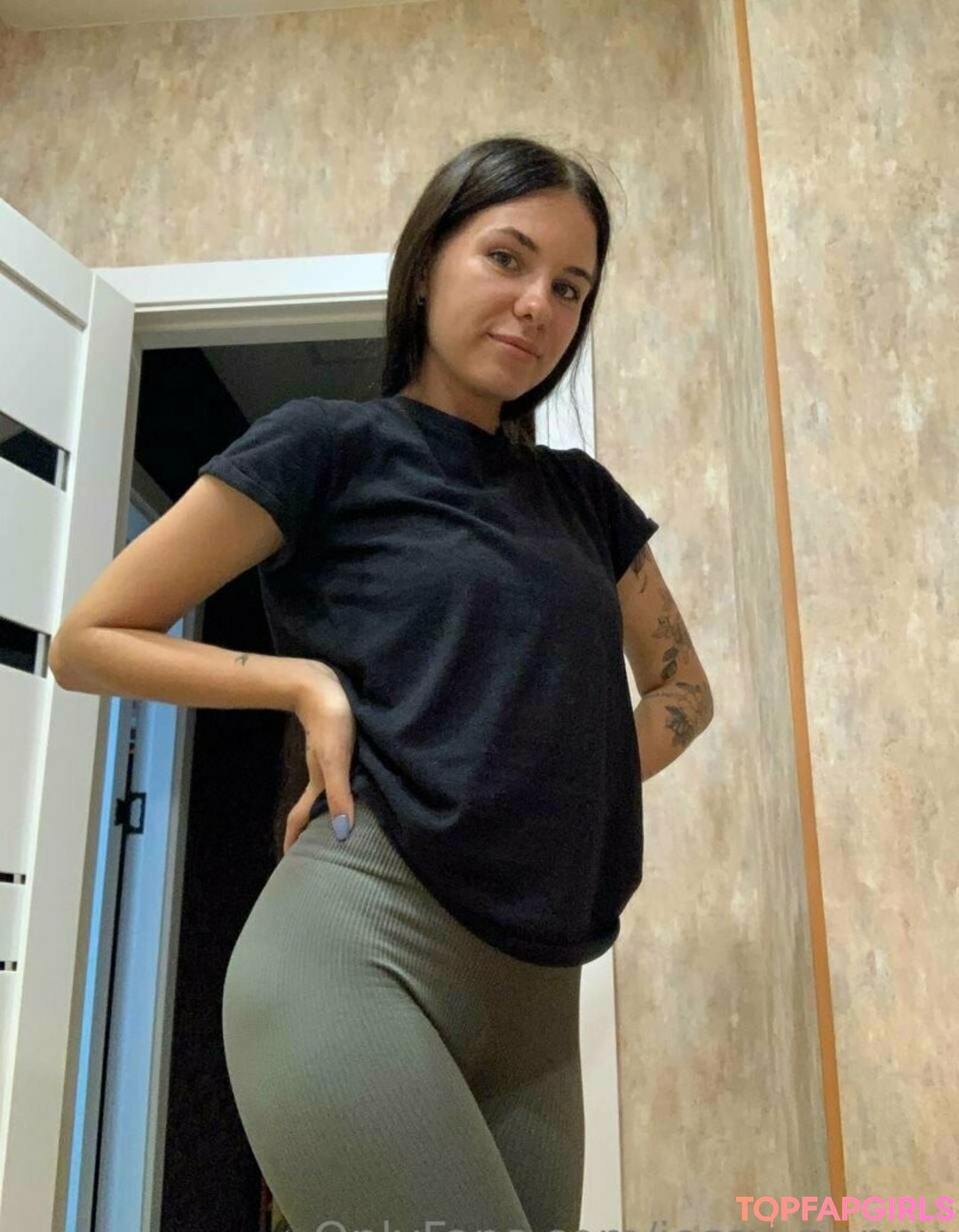 Foto desnuda filtrada de OnlyFans de Jessynanny #301 Foto desnuda filtrada de OnlyFans de Jessynanny #301