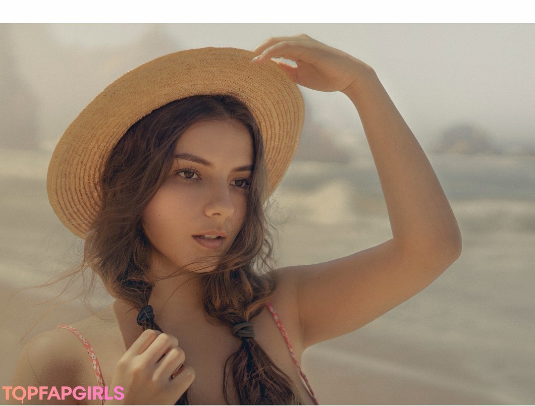 Foto desnuda filtrada de OnlyFans de Catarinaxantunes #169 Foto desnuda filtrada de OnlyFans de Catarinaxantunes #169