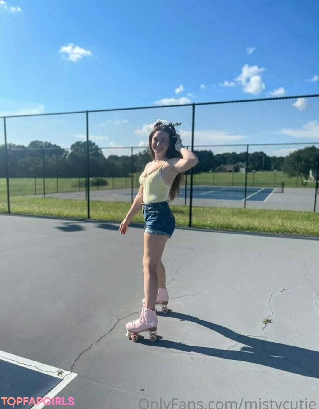 Foto desnuda filtrada de OnlyFans de Mistycutie #49 Foto desnuda filtrada de OnlyFans de Mistycutie #49