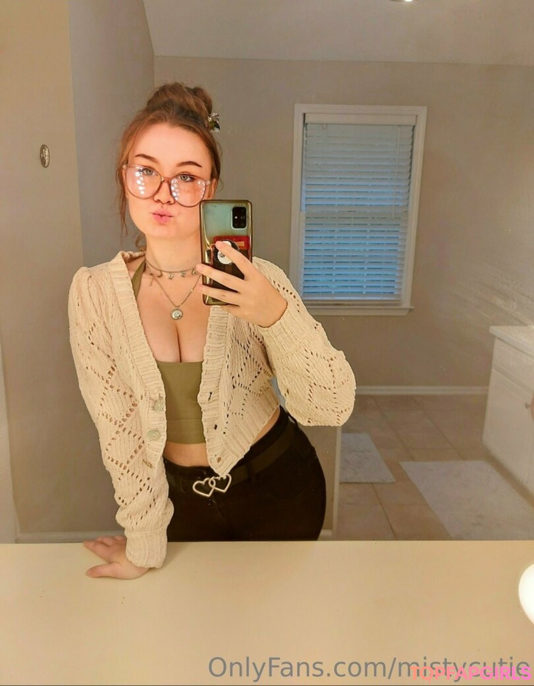Foto desnuda filtrada de OnlyFans de Mistycutie #63 Foto desnuda filtrada de OnlyFans de Mistycutie #63