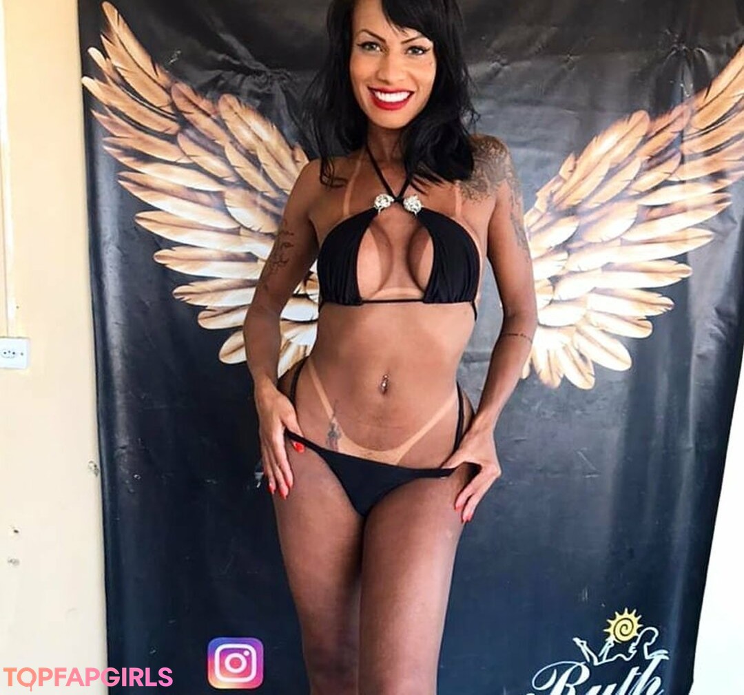 Foto desnuda filtrada de OnlyFans de Carine Kishi #91 Foto desnuda filtrada de OnlyFans de Carine Kishi #91