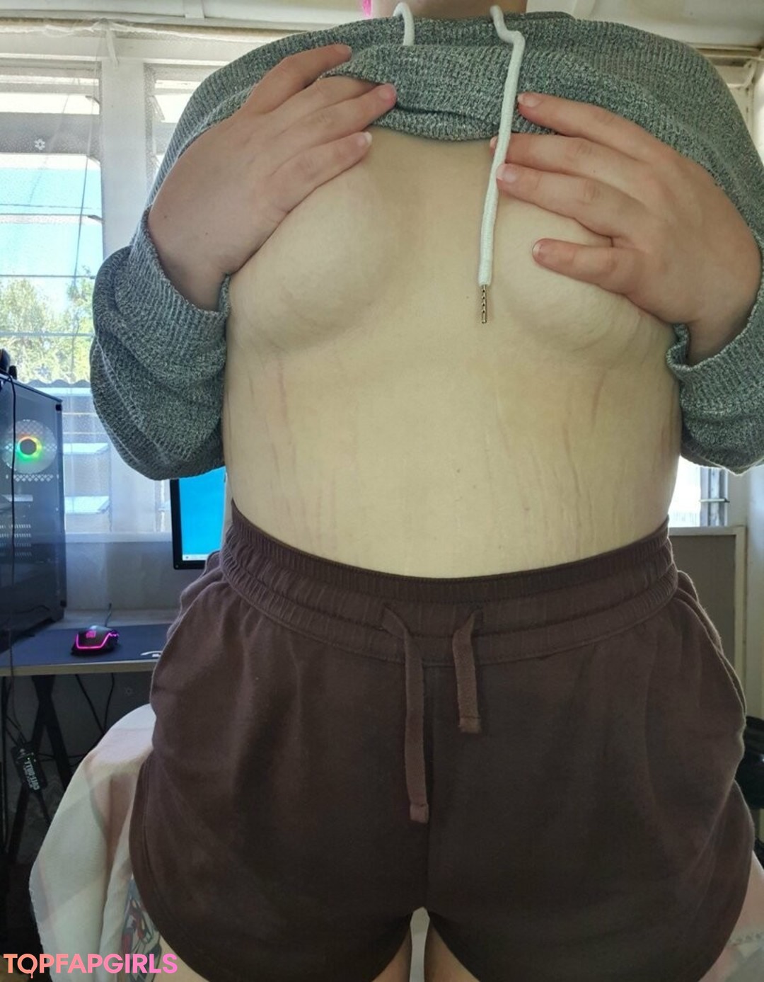 Foto desnuda filtrada de OnlyFans de Thebreehan #51 Foto desnuda filtrada de OnlyFans de Thebreehan #51