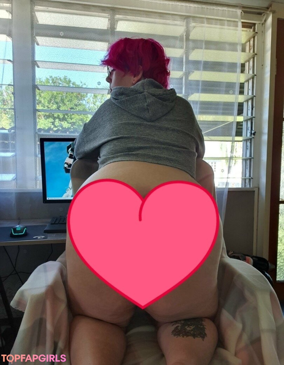 Foto desnuda filtrada de OnlyFans de Thebreehan #54 Foto desnuda filtrada de OnlyFans de Thebreehan #54