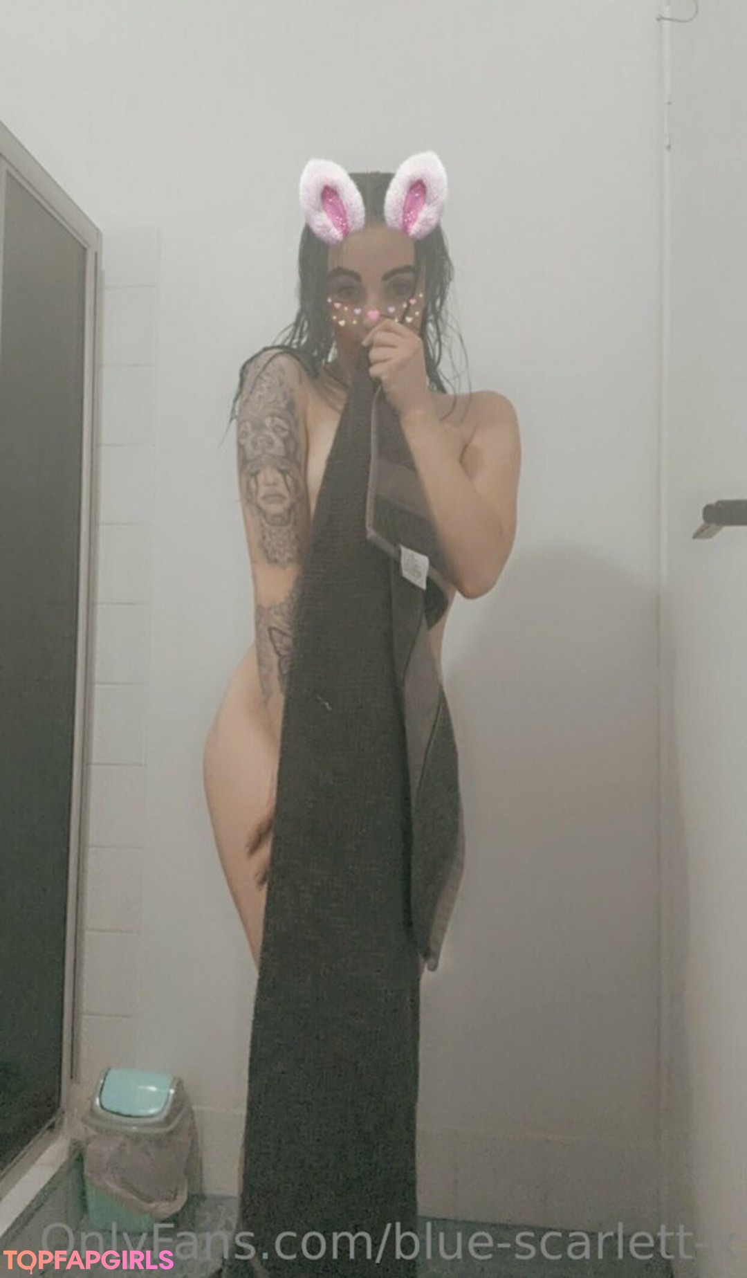 Foto desnuda filtrada de OnlyFans de Bluescarlettx #28 Foto desnuda filtrada de OnlyFans de Bluescarlettx #28