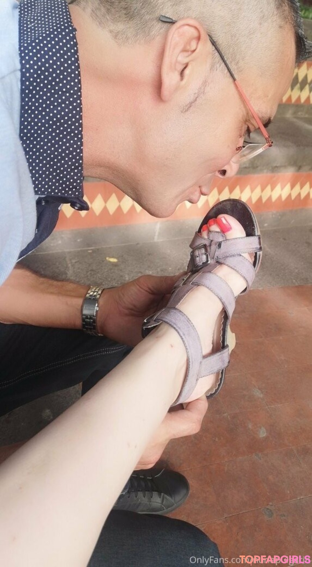 Foto desnuda filtrada de OnlyFans de Feetvampire #24 Foto desnuda filtrada de OnlyFans de Feetvampire #24