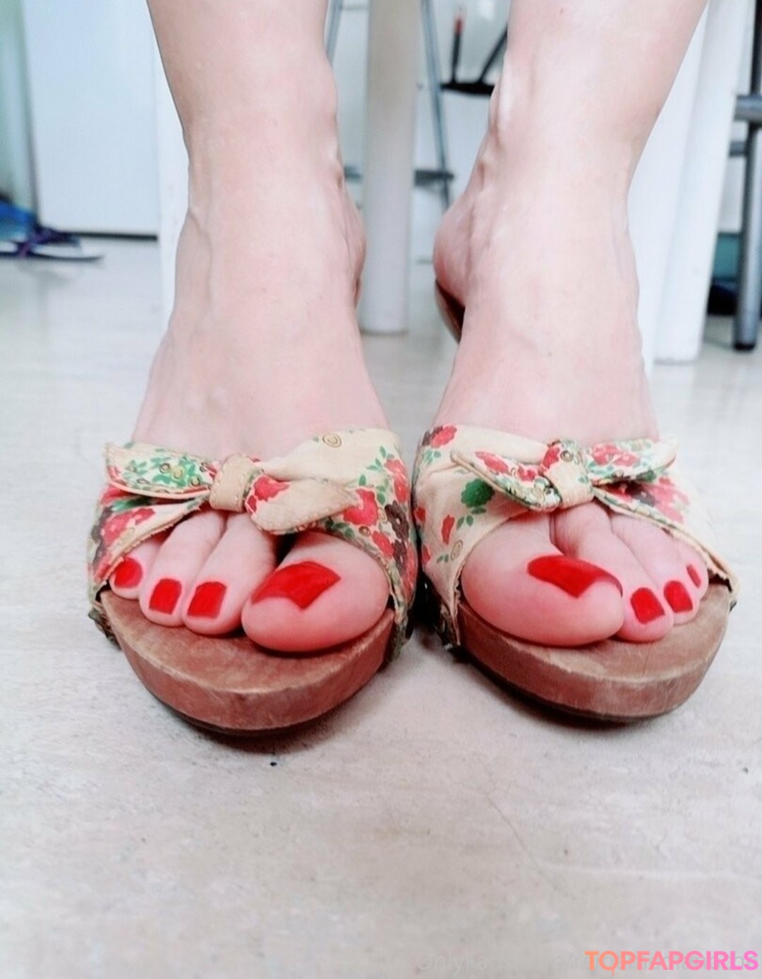 Foto desnuda filtrada de OnlyFans de Feetvampire #330 Foto desnuda filtrada de OnlyFans de Feetvampire #330