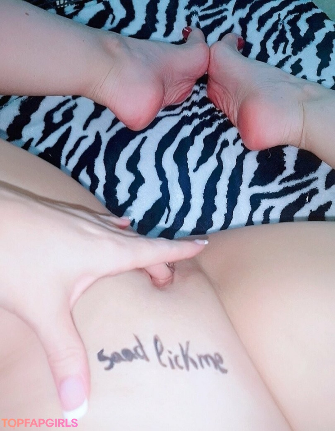 Foto desnuda filtrada de OnlyFans de Feetvampire #502 Foto desnuda filtrada de OnlyFans de Feetvampire #502