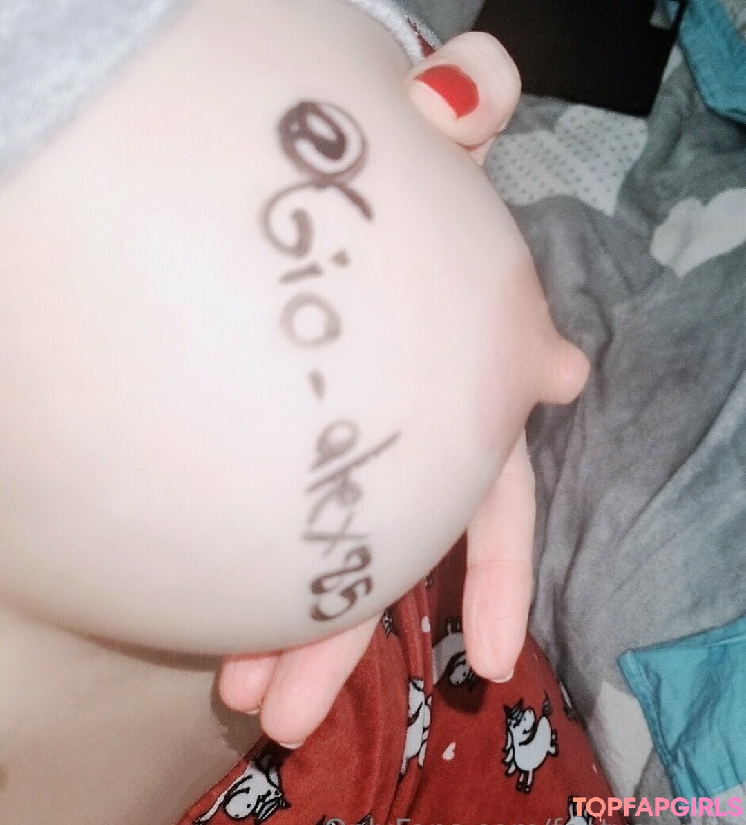 Foto desnuda filtrada de OnlyFans de Feetvampire #578 Foto desnuda filtrada de OnlyFans de Feetvampire #578