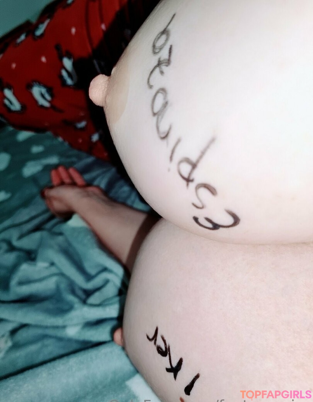 Foto desnuda filtrada de OnlyFans de Feetvampire #585 Foto desnuda filtrada de OnlyFans de Feetvampire #585