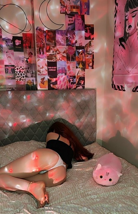Foto desnuda filtrada de OnlyFans de Lunamire