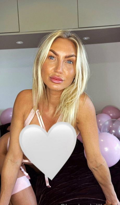 Thenakednorwegian
