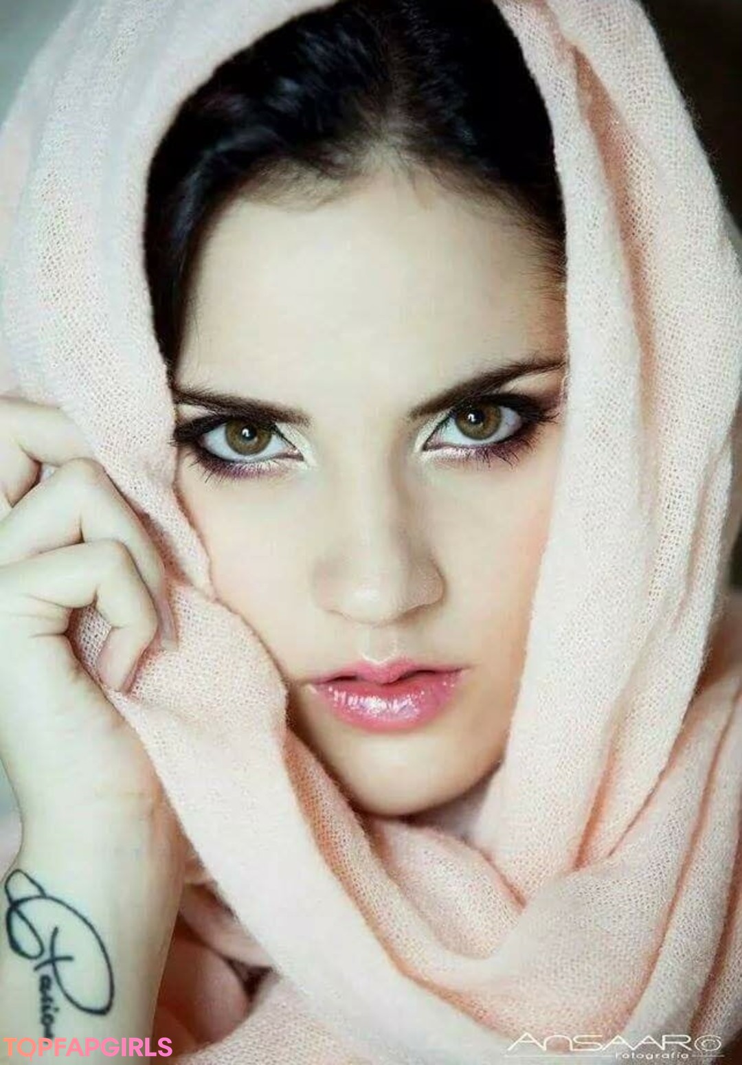 Foto desnuda filtrada de OnlyFans de Ophelie Rullier #200 Foto desnuda filtrada de OnlyFans de Ophelie Rullier #200