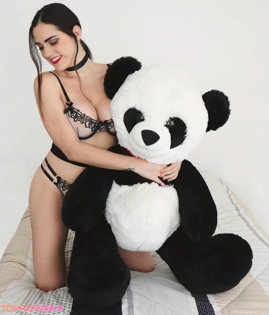 Foto desnuda filtrada de OnlyFans de Ophelie Rullier #358 Foto desnuda filtrada de OnlyFans de Ophelie Rullier #358