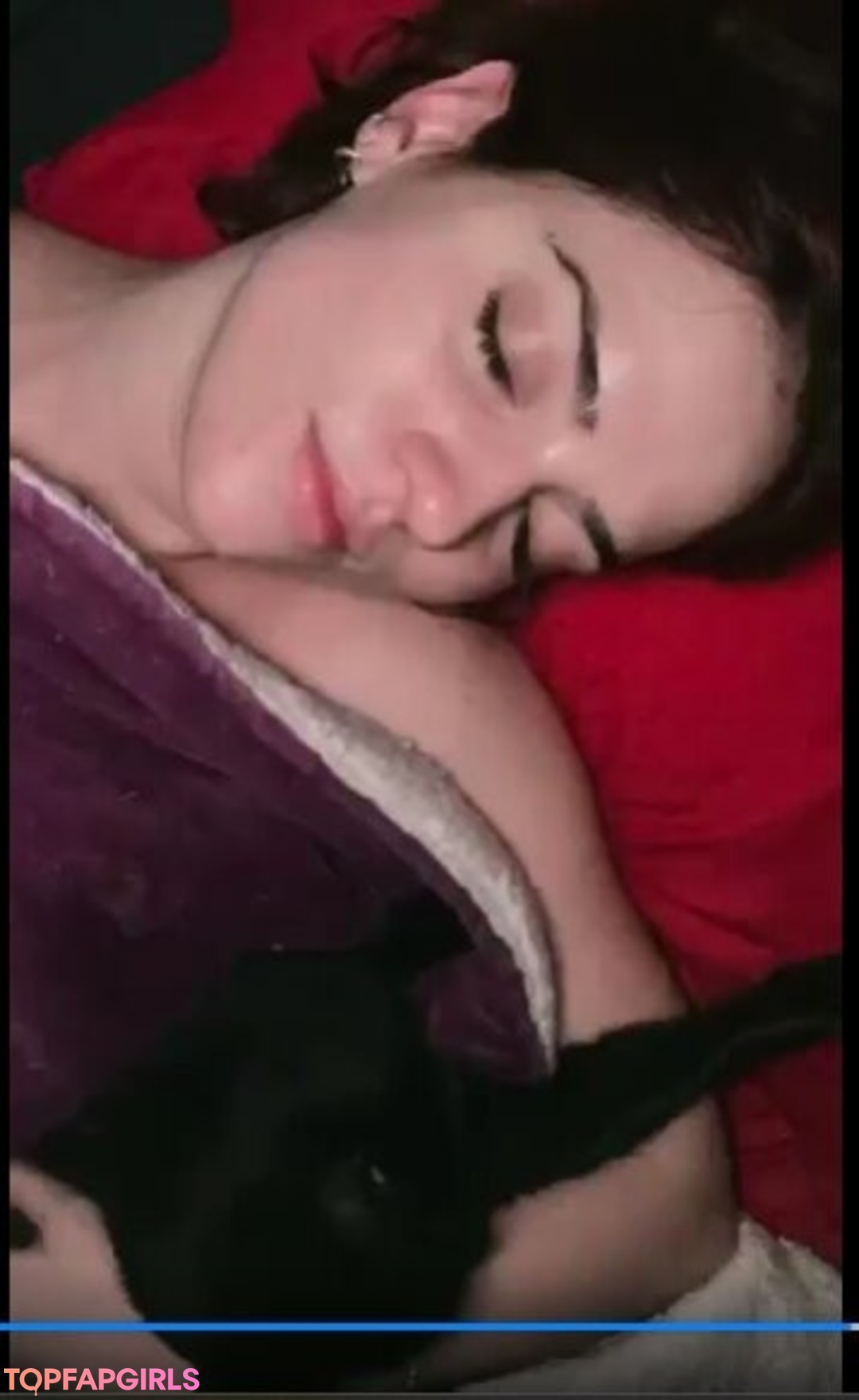 Foto desnuda filtrada de OnlyFans de Ophelie Rullier #556 Foto desnuda filtrada de OnlyFans de Ophelie Rullier #556