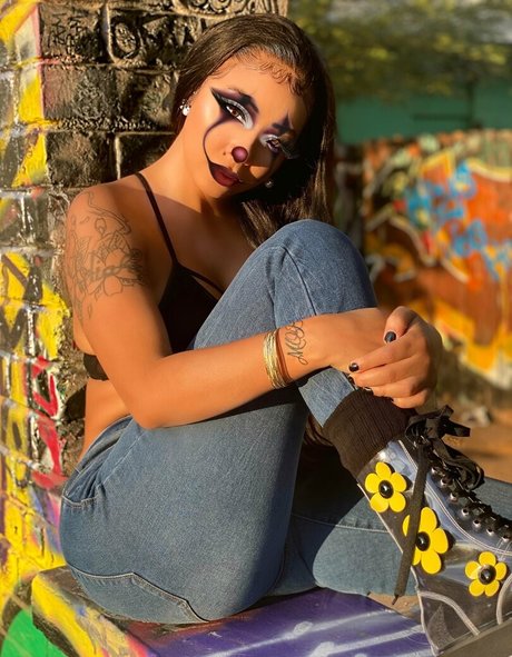 Foto desnuda filtrada de OnlyFans de Rollsroycebarbie