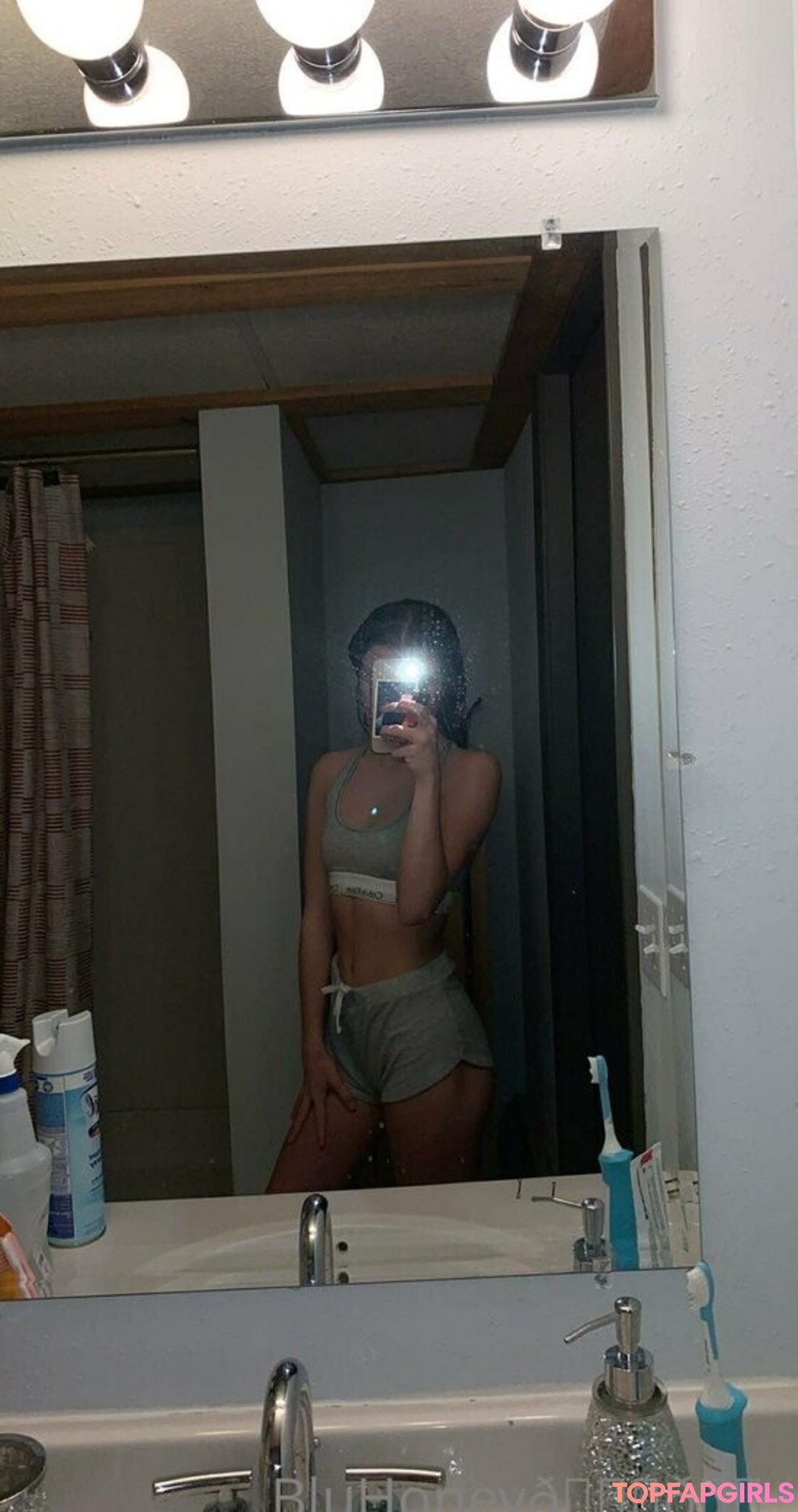 Foto desnuda filtrada de OnlyFans de Blufire999 #22 Foto desnuda filtrada de OnlyFans de Blufire999 #22