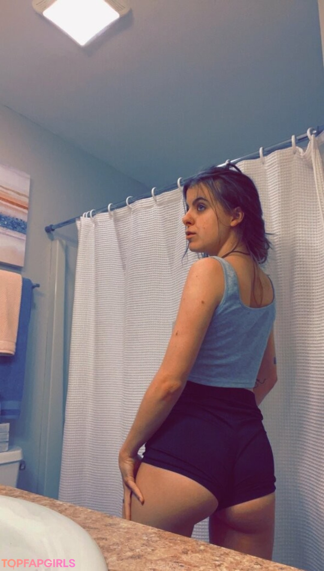 Foto desnuda filtrada de OnlyFans de Blufire999 #3 Foto desnuda filtrada de OnlyFans de Blufire999 #3