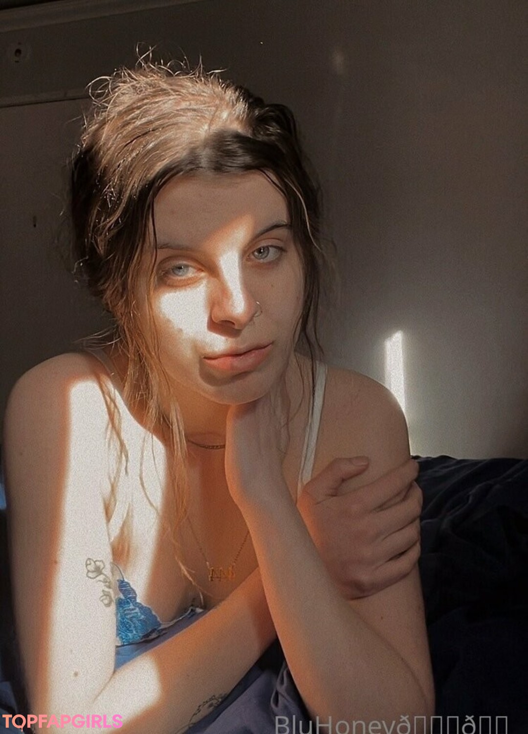 Foto desnuda filtrada de OnlyFans de Blufire999 #42 Foto desnuda filtrada de OnlyFans de Blufire999 #42