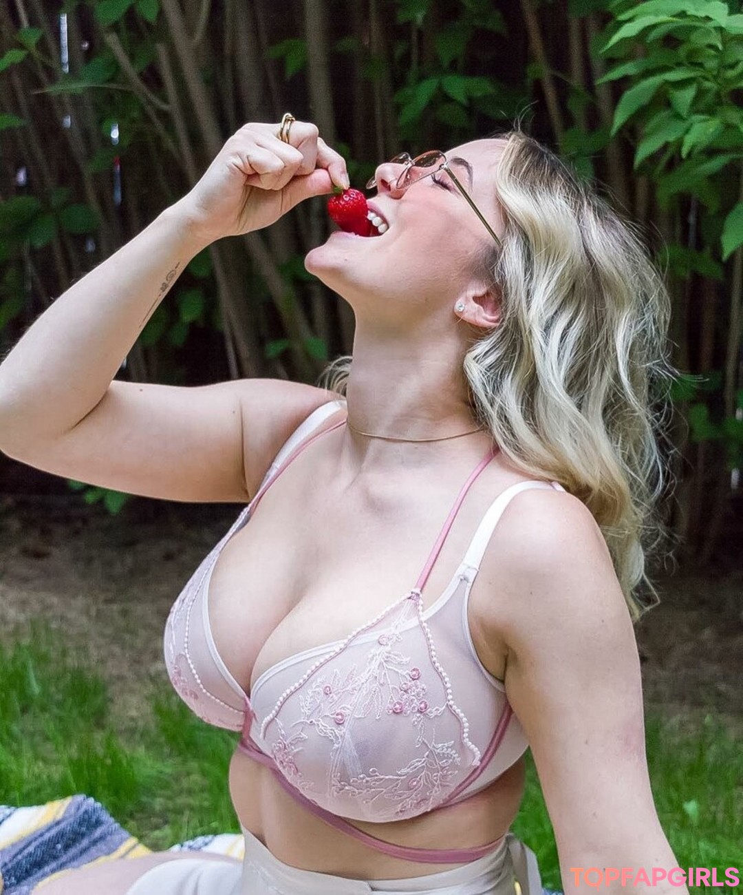 Foto desnuda filtrada de OnlyFans de Saterra St Jean #50 Foto desnuda filtrada de OnlyFans de Saterra St Jean #50