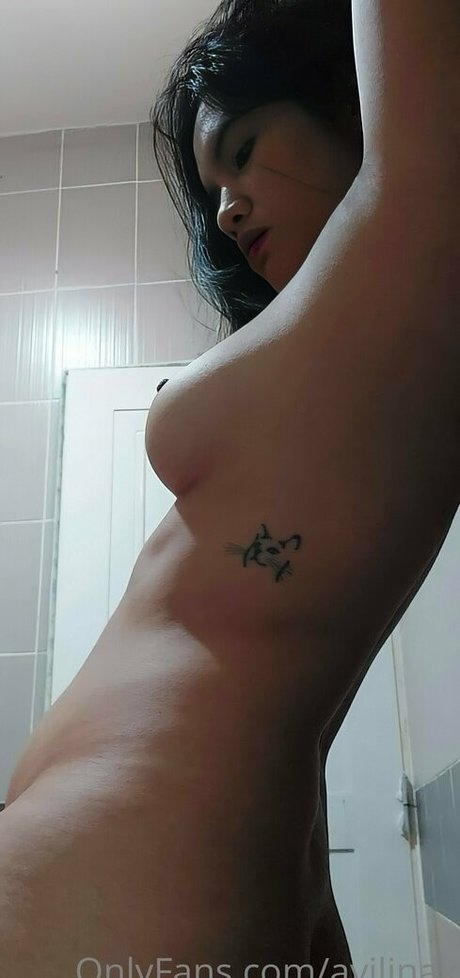 Avilinax