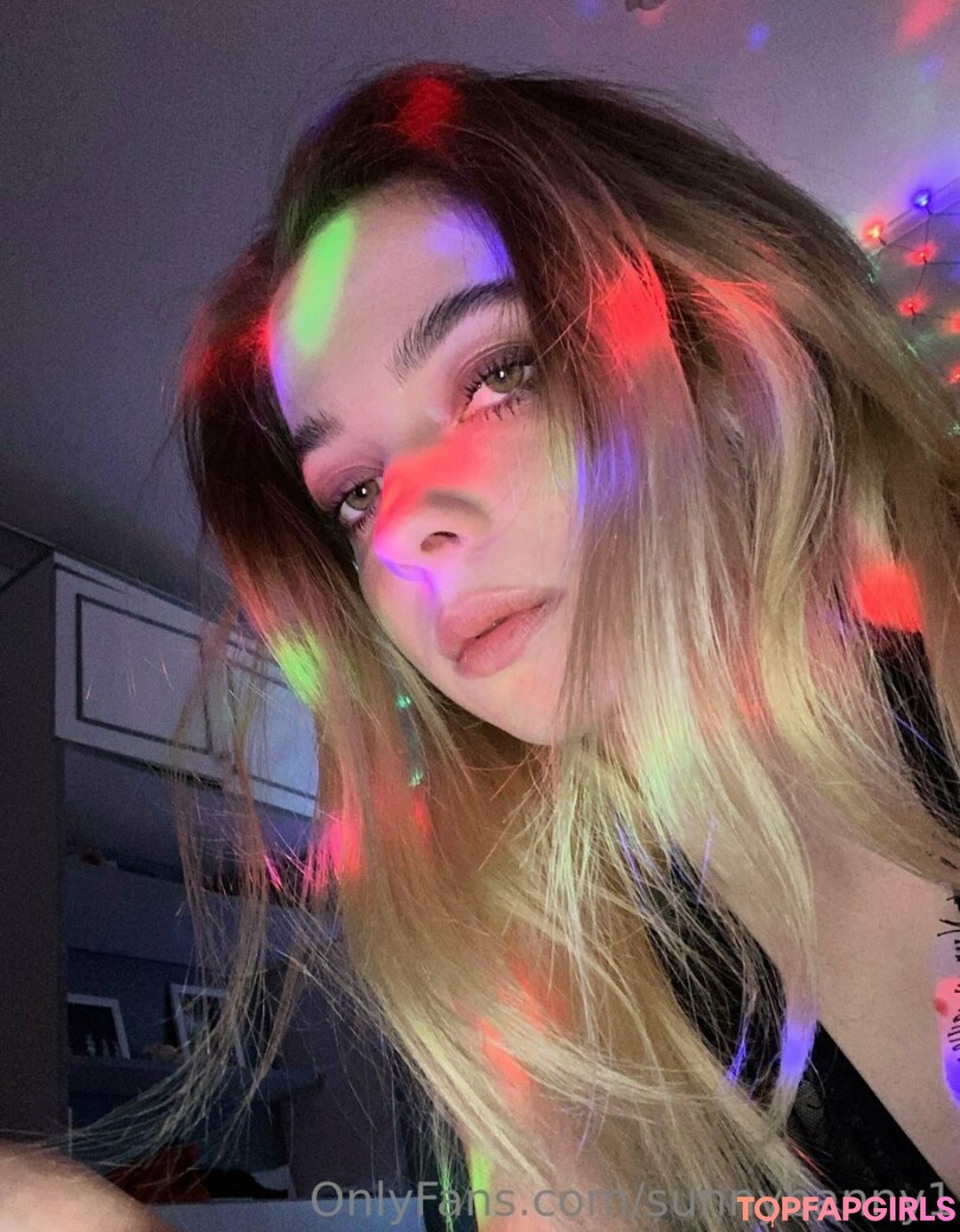 Foto desnuda filtrada de OnlyFans de Sunnybanny1 #123 Foto desnuda filtrada de OnlyFans de Sunnybanny1 #123