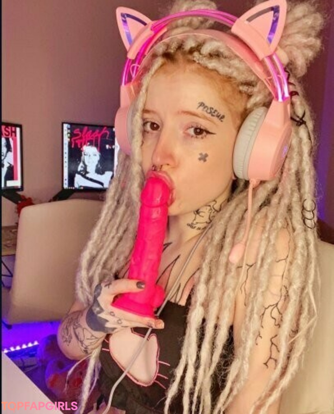 Foto desnuda filtrada de OnlyFans de Sunnybanny1 #158 Foto desnuda filtrada de OnlyFans de Sunnybanny1 #158