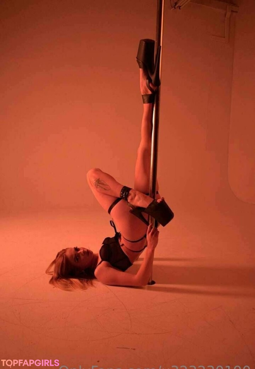 Foto desnuda filtrada de OnlyFans de Sunnybanny1 #34 Foto desnuda filtrada de OnlyFans de Sunnybanny1 #34