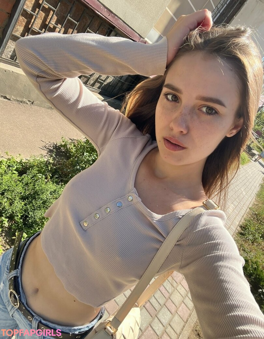 Foto desnuda filtrada de OnlyFans de Liliflower2002 #39 Foto desnuda filtrada de OnlyFans de Liliflower2002 #39