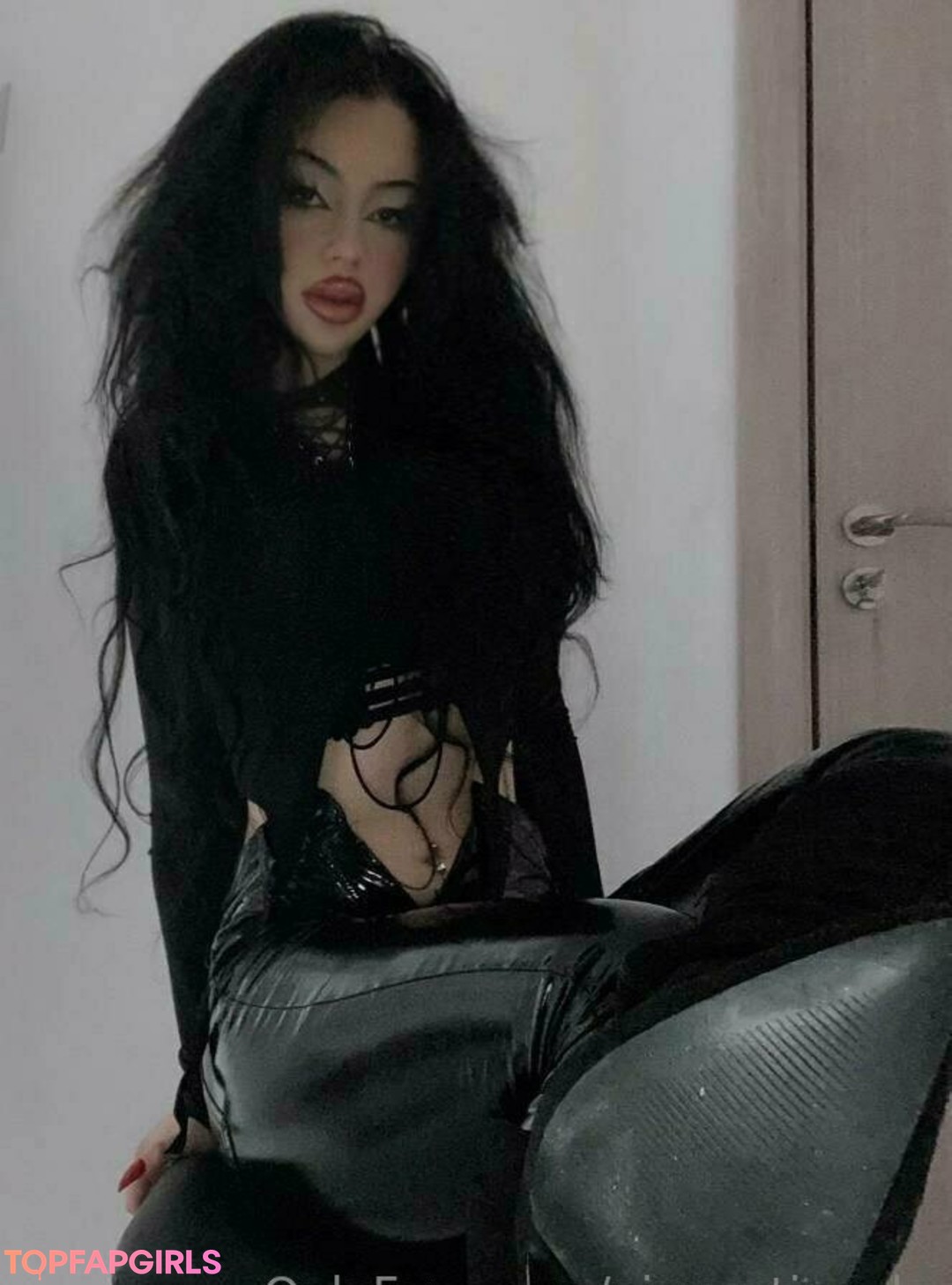 Foto desnuda filtrada de OnlyFans de Nigxxxtingale #25 Foto desnuda filtrada de OnlyFans de Nigxxxtingale #25