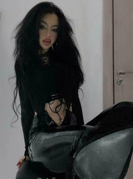 Foto desnuda filtrada de OnlyFans de Nigxxxtingale