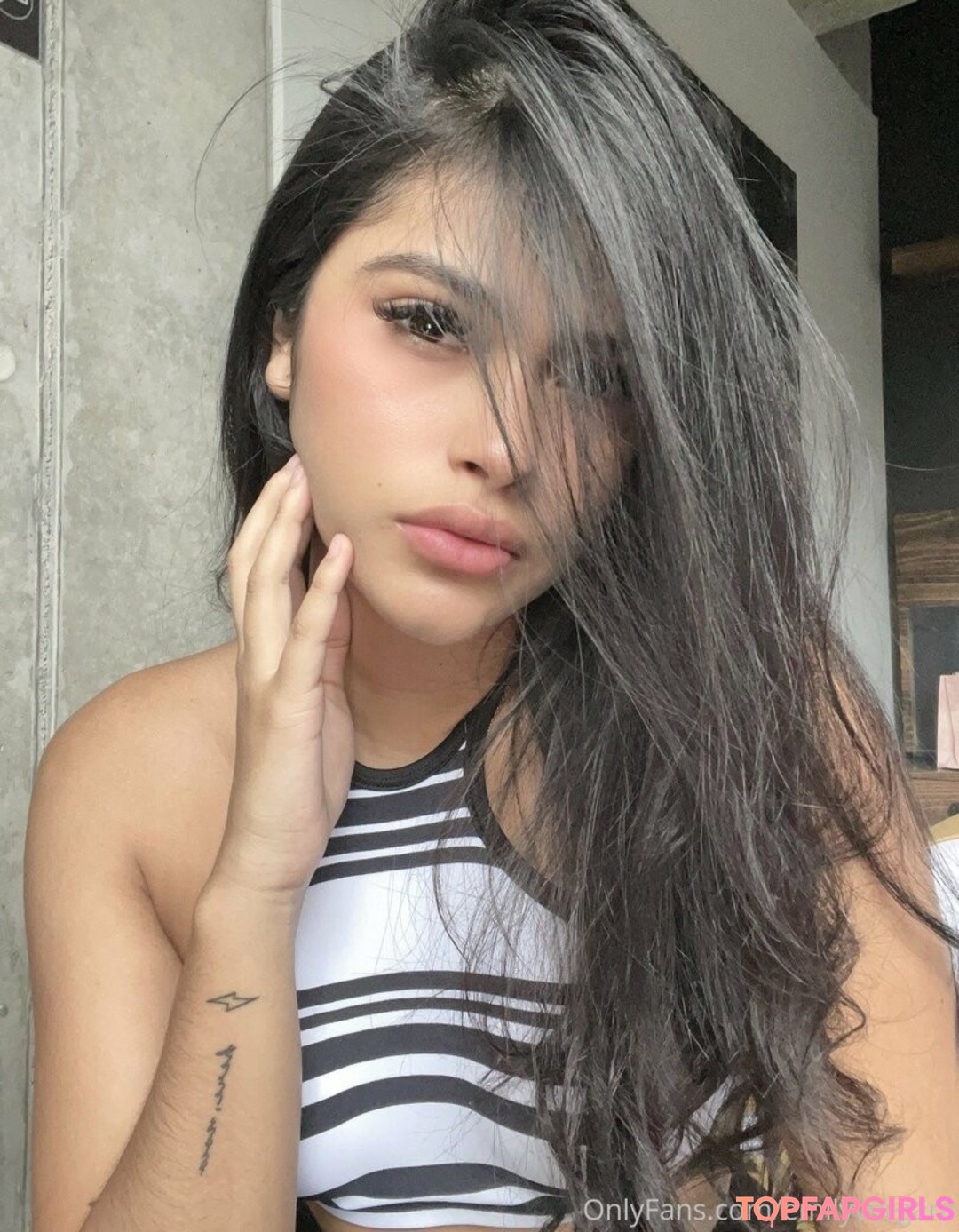 Foto desnuda filtrada de OnlyFans de Emilyvergara #33 Foto desnuda filtrada de OnlyFans de Emilyvergara #33