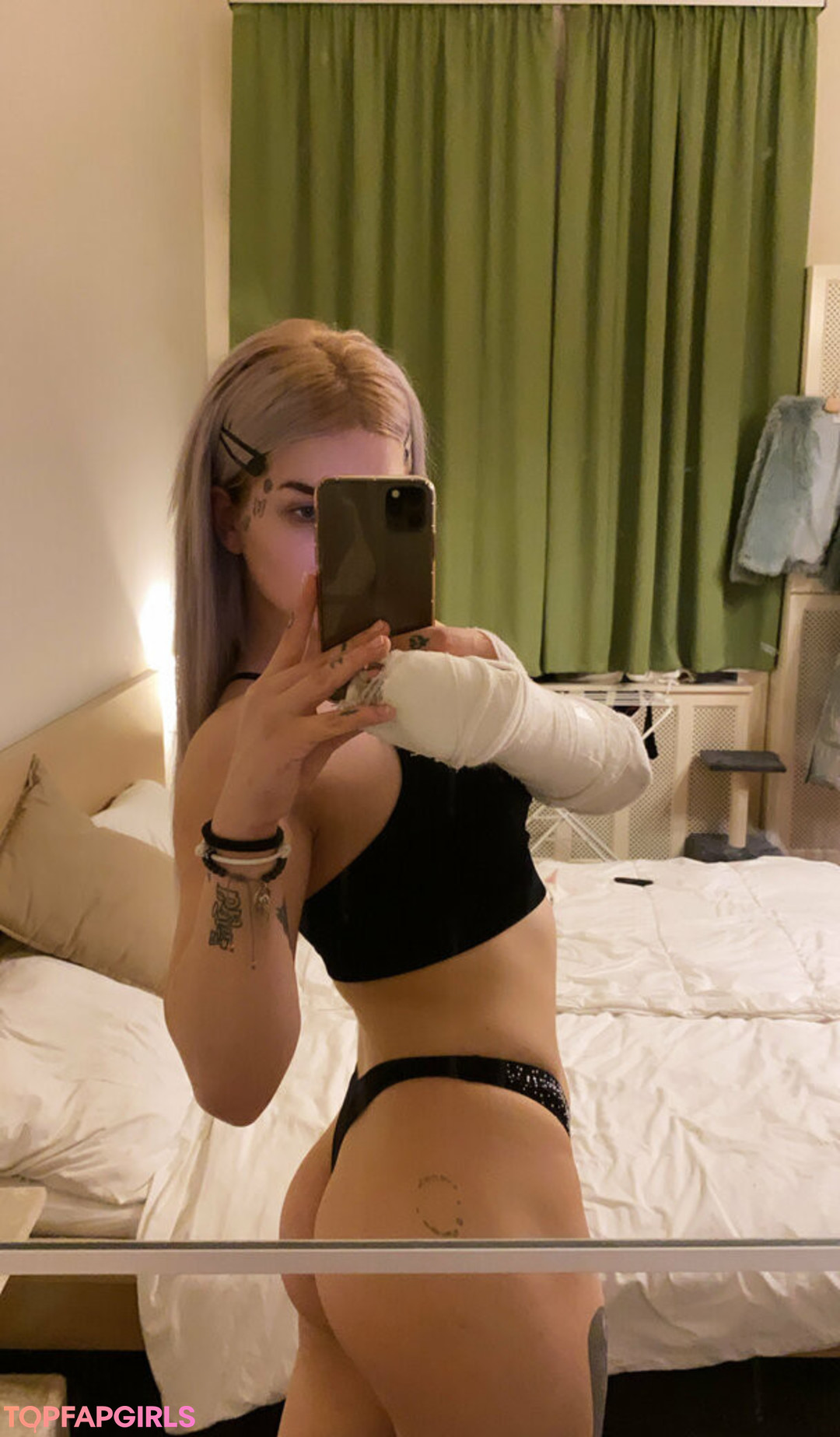 Foto desnuda filtrada de OnlyFans de Abishbharbie #29 Foto desnuda filtrada de OnlyFans de Abishbharbie #29