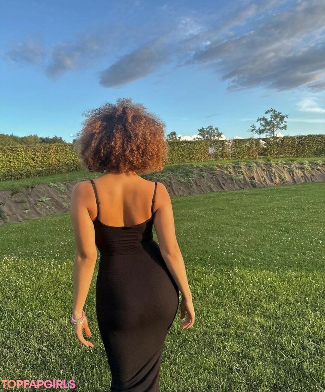 Foto desnuda filtrada de OnlyFans de Lena Situations #83 Foto desnuda filtrada de OnlyFans de Lena Situations #83