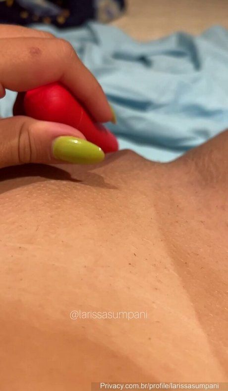 Foto desnuda filtrada de OnlyFans de Larissa Sumpani
