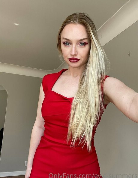 Foto desnuda filtrada de OnlyFans de Eviesummers