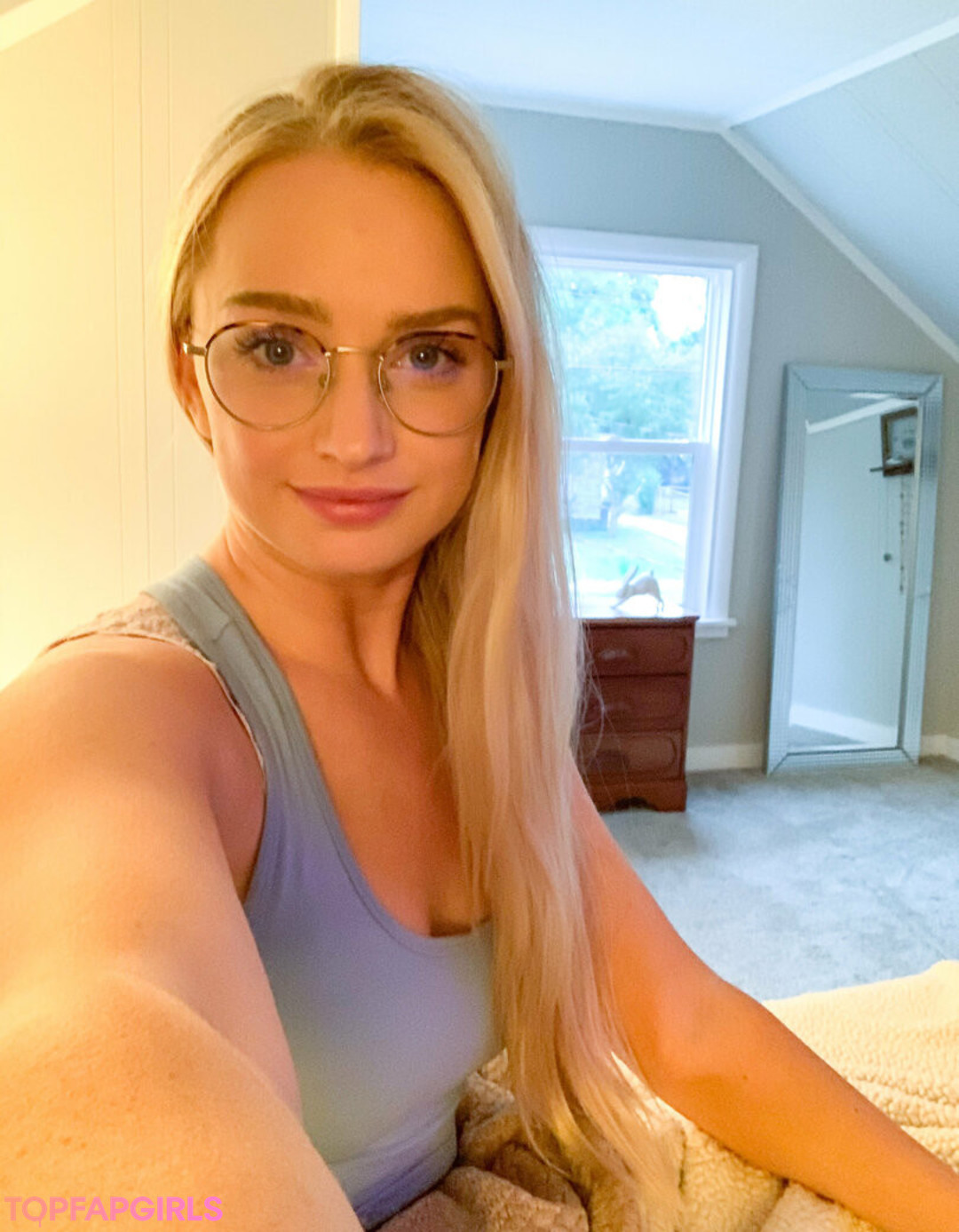 Foto desnuda filtrada de OnlyFans de Eviesummers #68 Foto desnuda filtrada de OnlyFans de Eviesummers #68