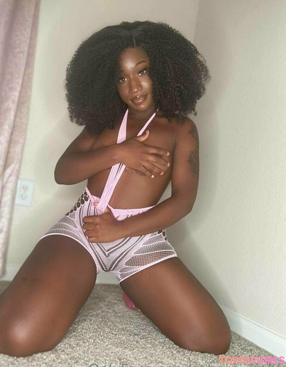 Foto desnuda filtrada de OnlyFans de Saharanight #89 Foto desnuda filtrada de OnlyFans de Saharanight #89