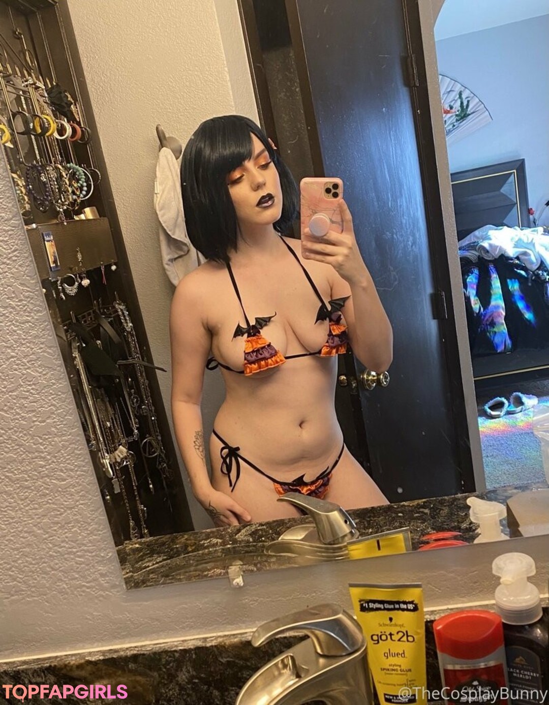 Foto desnuda filtrada de OnlyFans de Thecosplaybunny #387 Foto desnuda filtrada de OnlyFans de Thecosplaybunny #387