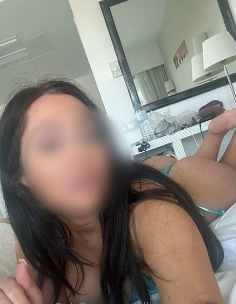 Foto desnuda filtrada de OnlyFans de Elliemasonxx