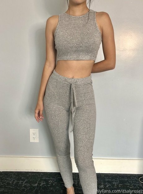 Foto desnuda filtrada de OnlyFans de Itsalyrosez