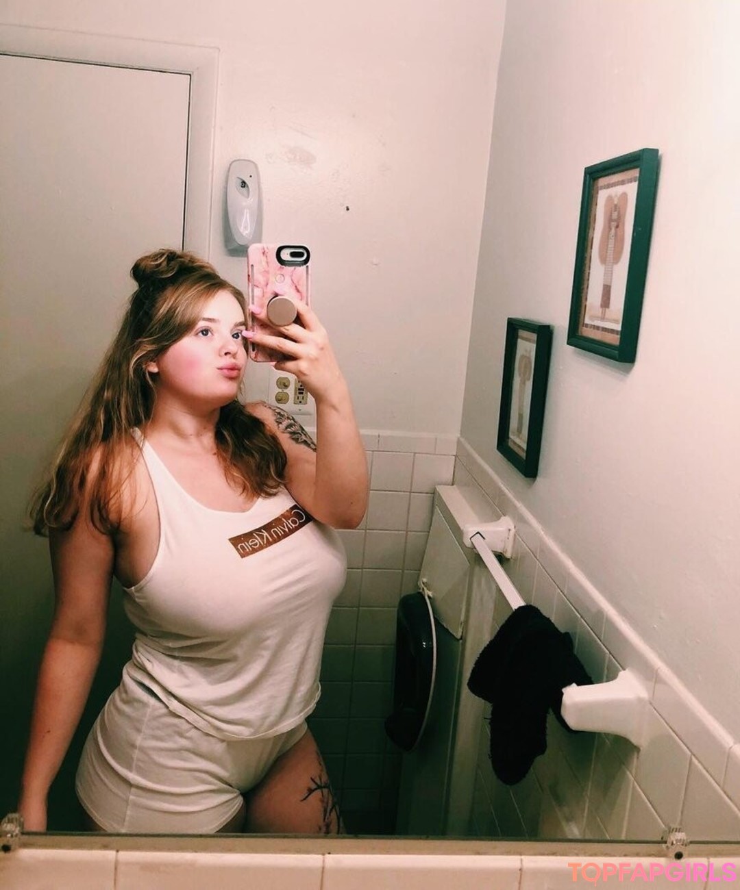 Foto desnuda filtrada de OnlyFans de Playwithtayyy #143 Foto desnuda filtrada de OnlyFans de Playwithtayyy #143