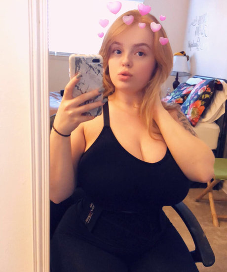 Foto desnuda filtrada de OnlyFans de Playwithtayyy