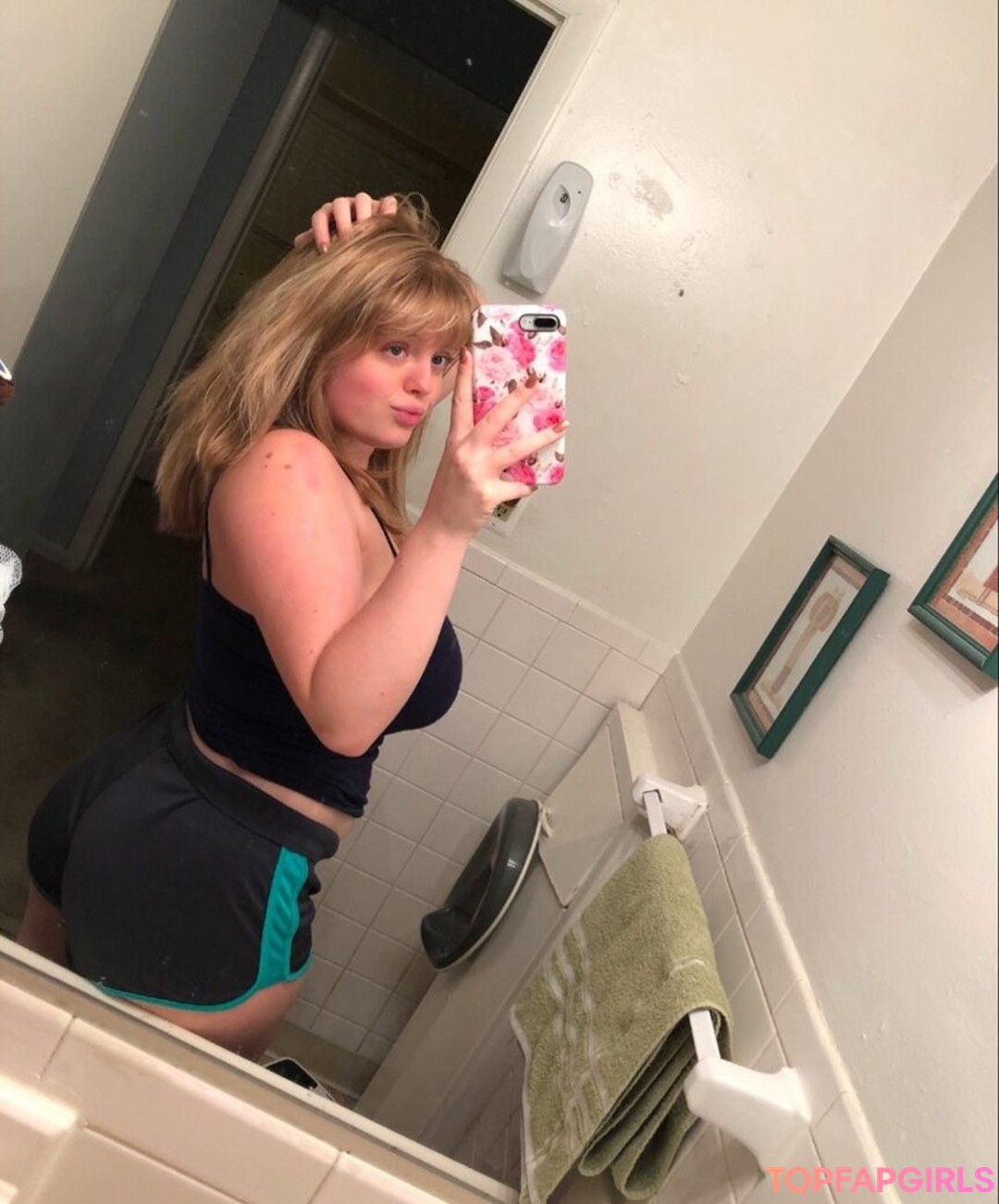 Foto desnuda filtrada de OnlyFans de Playwithtayyy #368 Foto desnuda filtrada de OnlyFans de Playwithtayyy #368