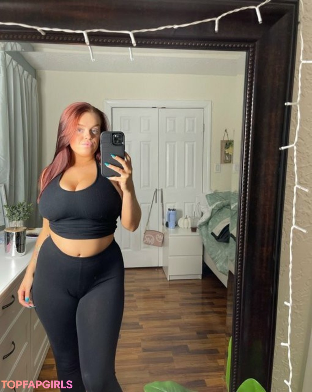 Foto desnuda filtrada de OnlyFans de Playwithtayyy #432 Foto desnuda filtrada de OnlyFans de Playwithtayyy #432