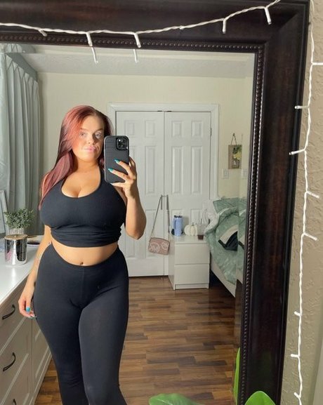 Foto desnuda filtrada de OnlyFans de Playwithtayyy